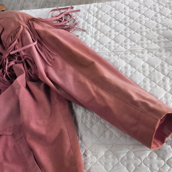 Vintage Pink Suede Fringe Western Jacket - Size M "Made in Canada" - Picture 13 of 14